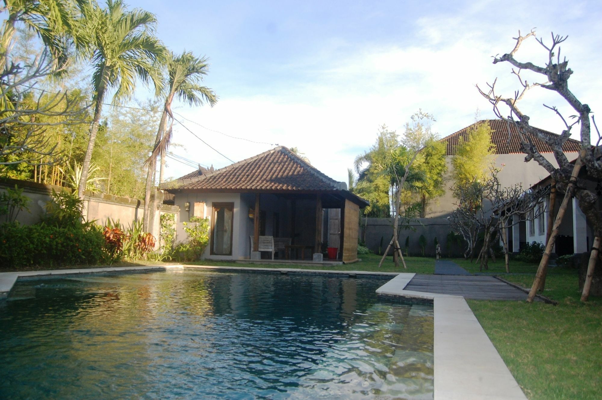 Pondok Alit Resort Seminyak Zewnętrze zdjęcie